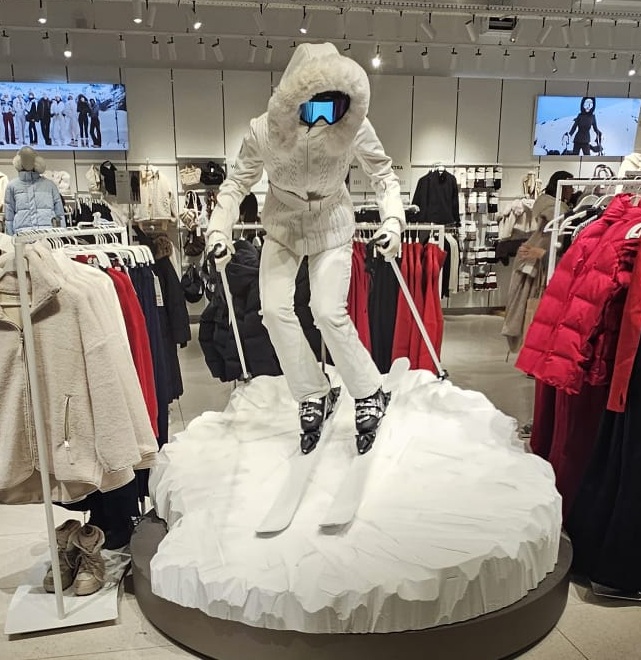 Formação em merchandising aplicada ao retalho de moda e ao setor alimentar